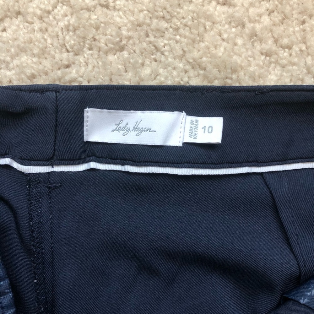 Lady Hagen Golf Shorts View 3